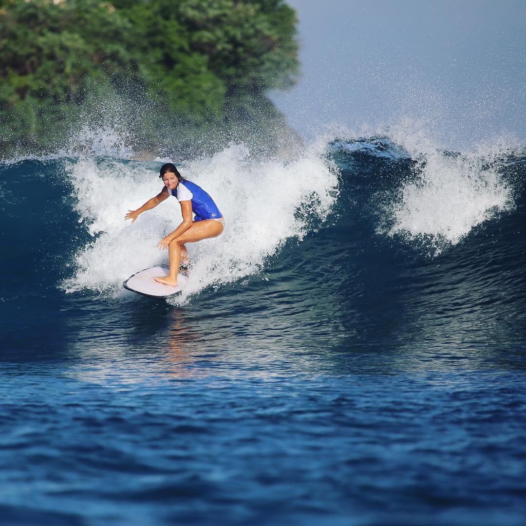 surfing reef breaks – SURF SISTAS