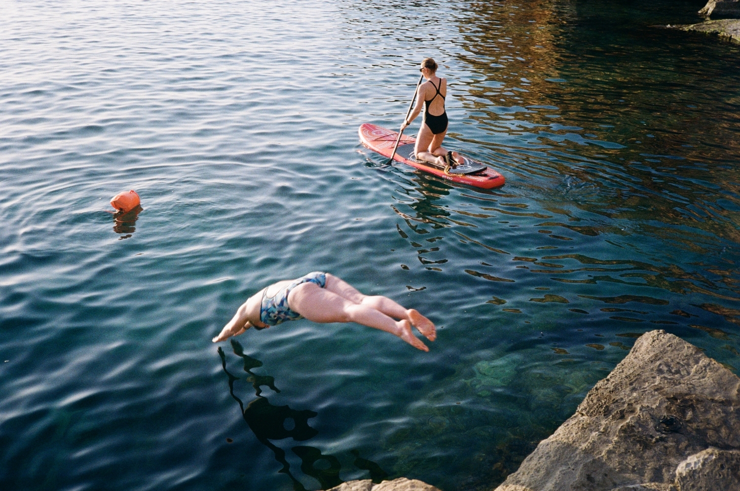 Wild Swimming In Cornwall / 10 Amazing Spots + Map & Details